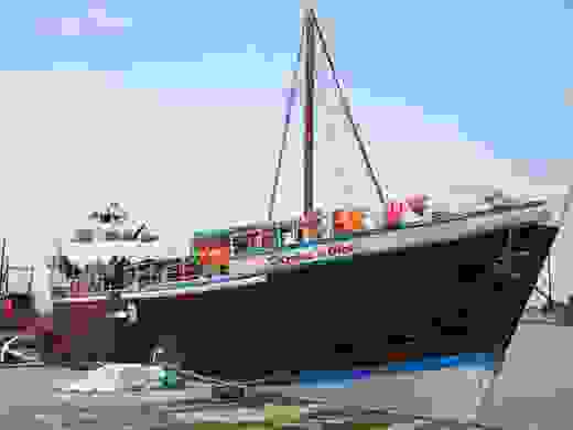 sail boat 
